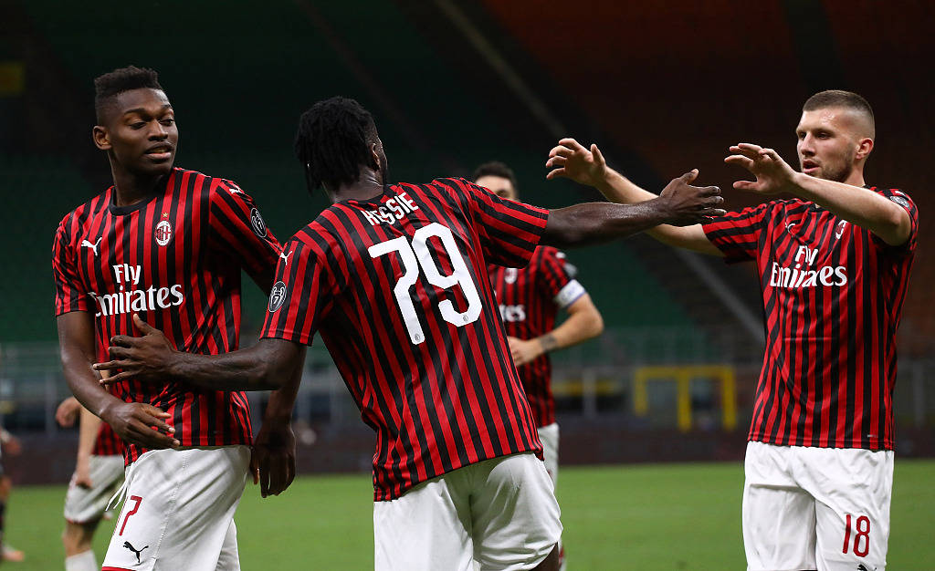  AC米兰官宣签下法国天才中场  