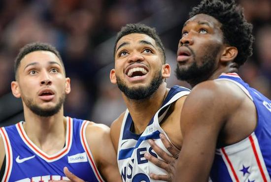  爱德华兹42分创新高，森林狼狂胜马刺  